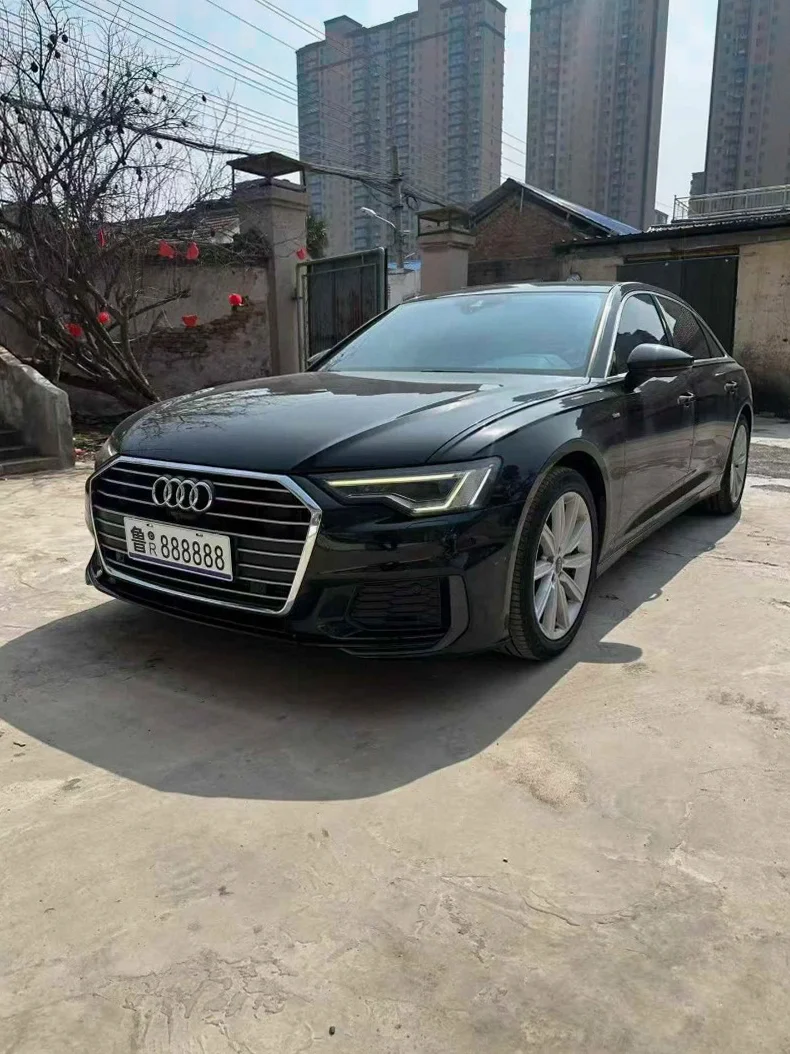 奥迪A6L 正面外观三
