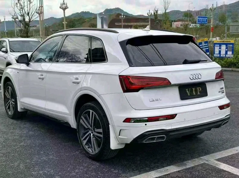 奥迪Q5 内饰前排