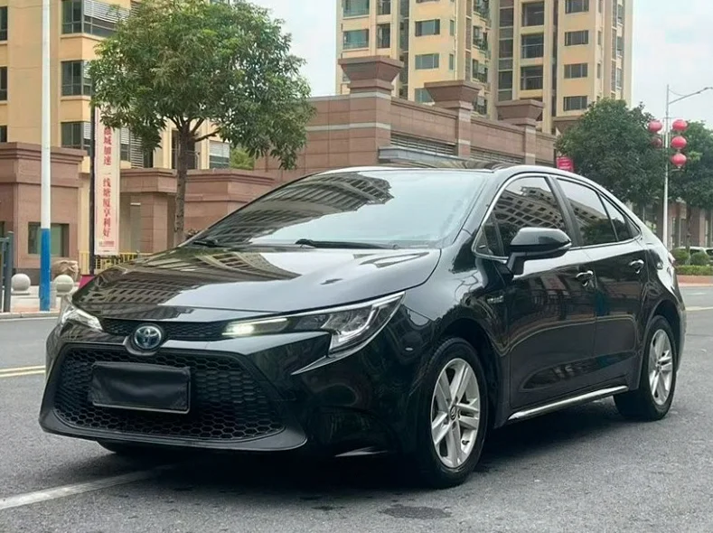 丰田雷凌 正面外观二