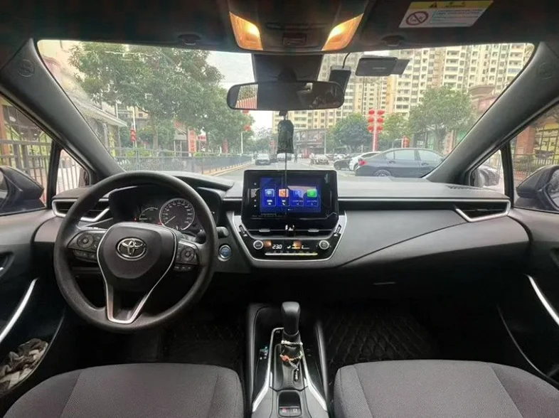 丰田雷凌 正面外观三