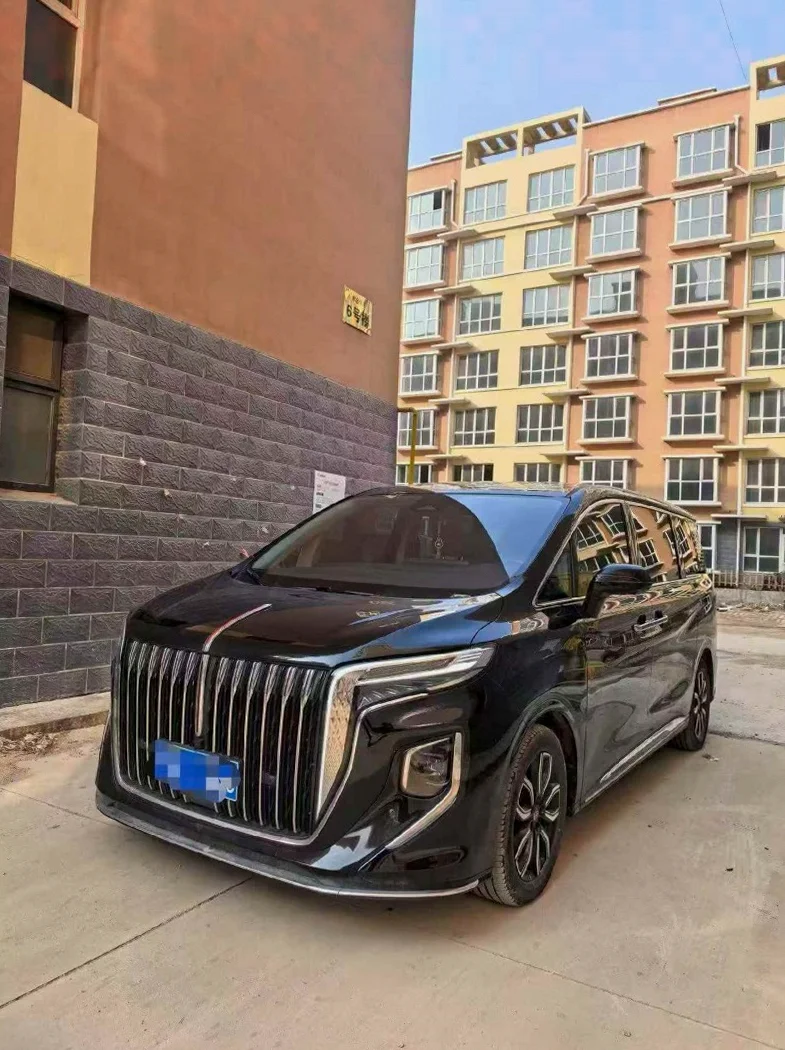 红旗HQ9 正面外观三