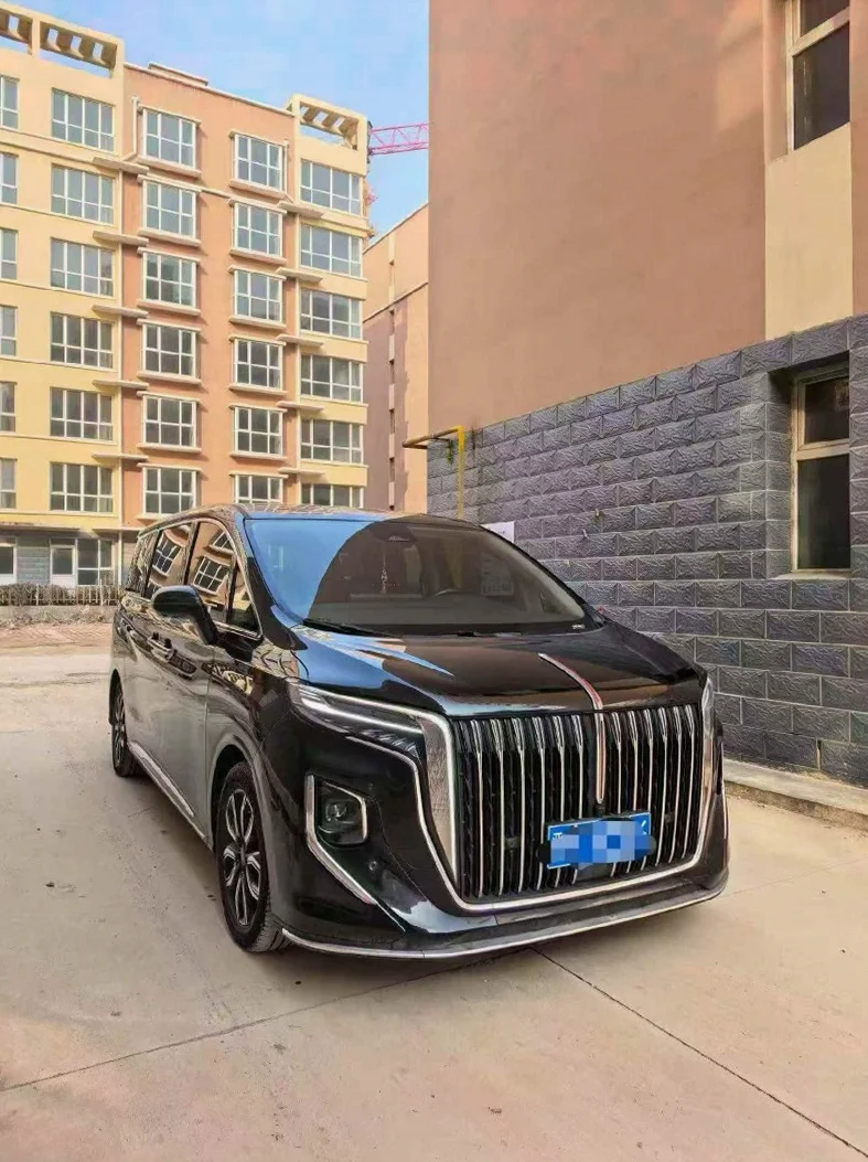 红旗HQ9 正面外观二