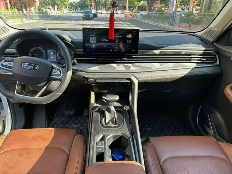 吉利远景 正面外观三