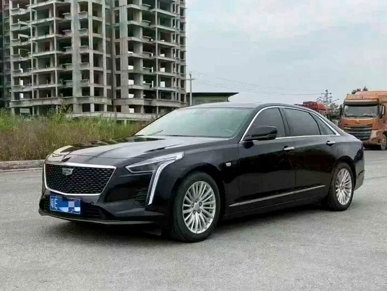 凯迪拉克CT6 正面外观二