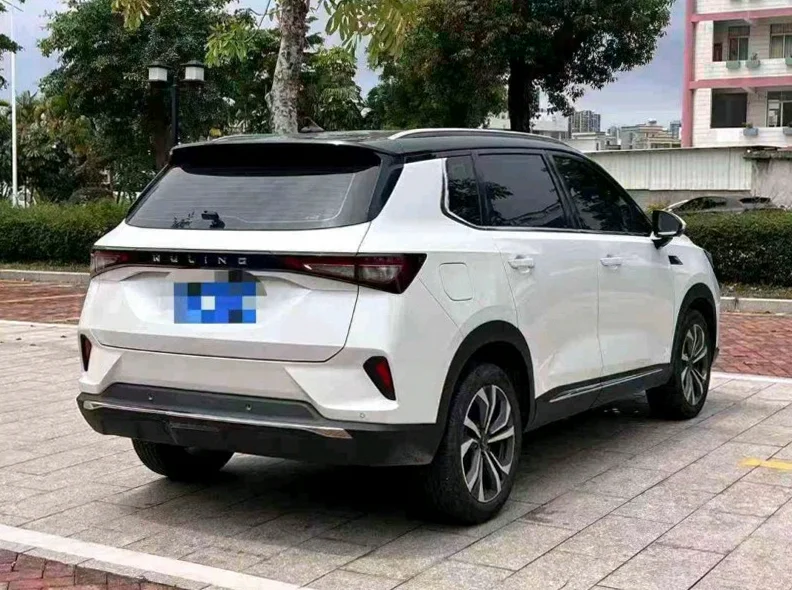 五菱汽车星辰 后面外观一