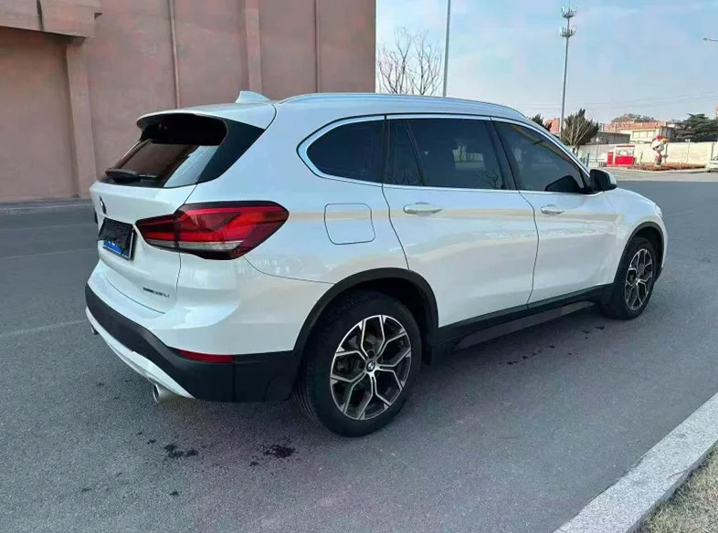 X1宝马 内饰后排