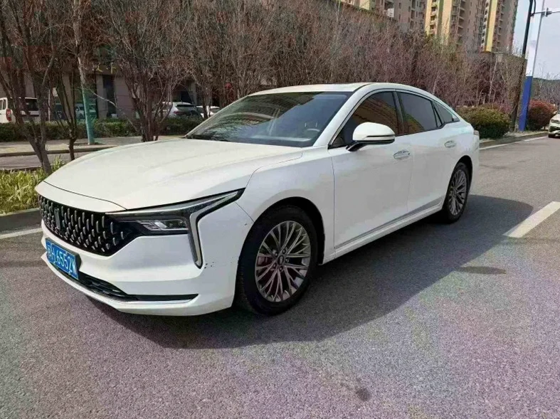 奔腾B70 驾驶室
