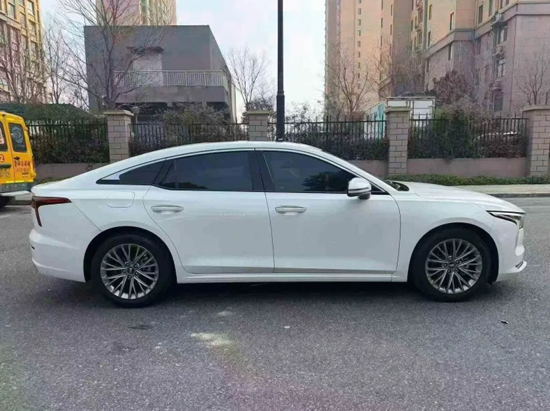 奔腾B70 后面外观三