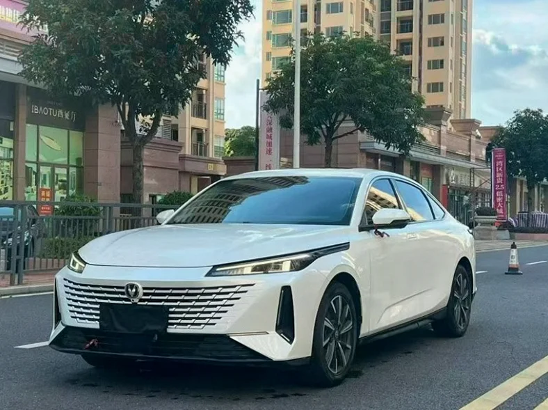 长安汽车逸达 后面外观三