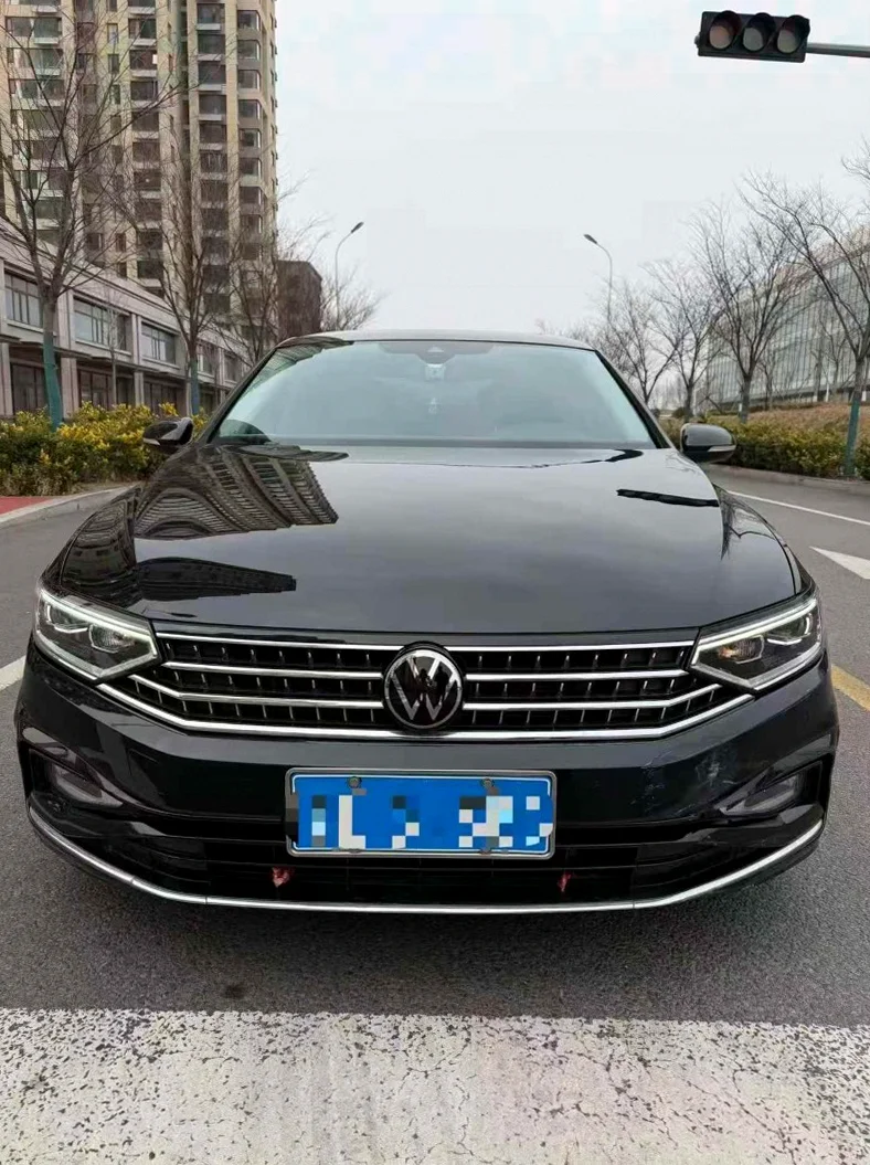 23年大众迈腾330高配纪念版