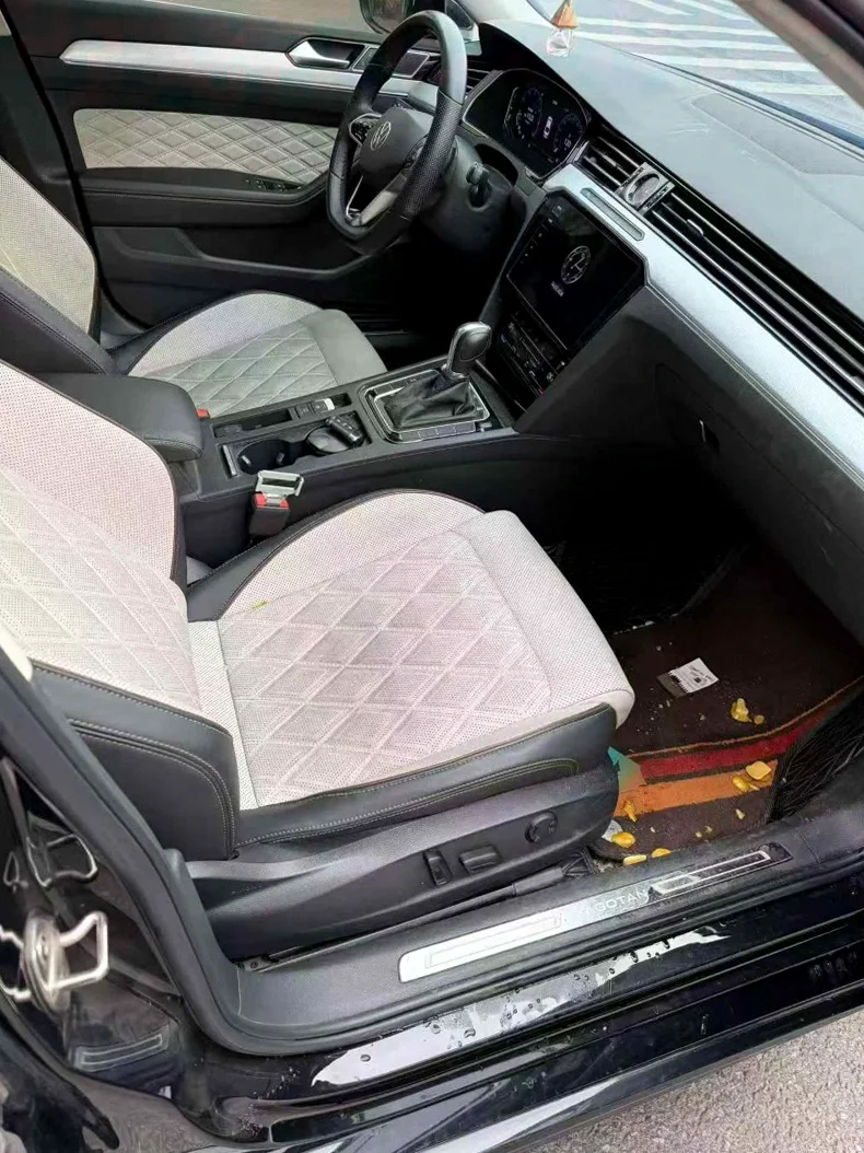 大众迈腾 后面外观二