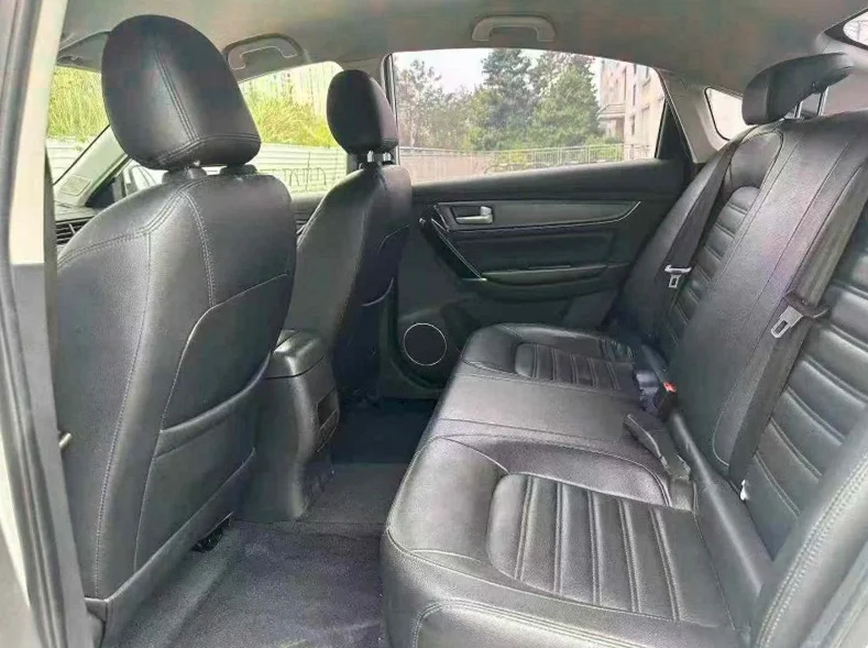 风行东风 后面外观三