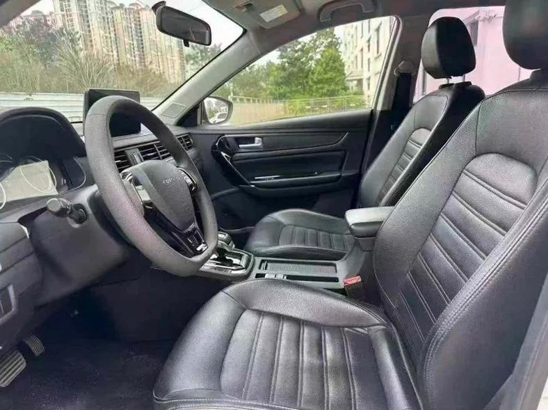 风行东风 后面外观一