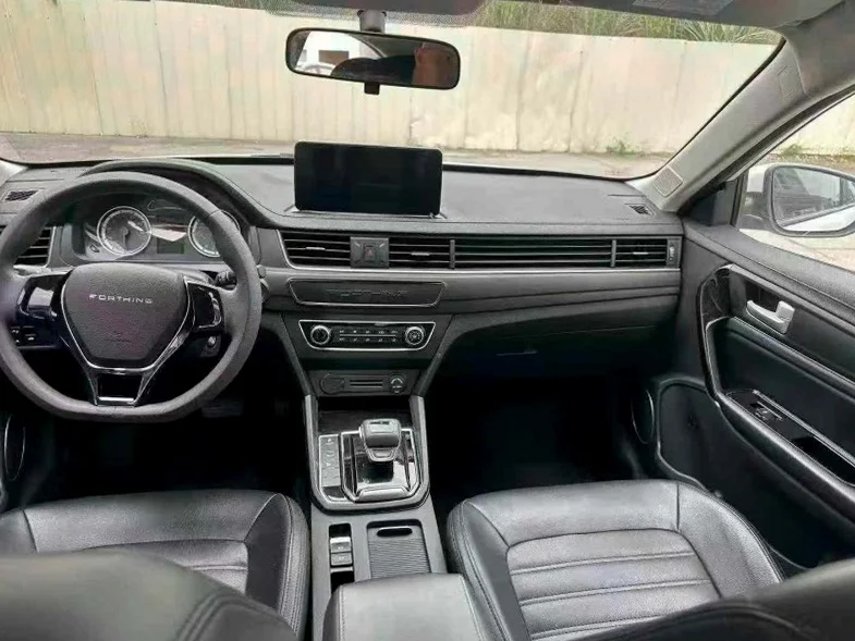 风行东风 后面外观二