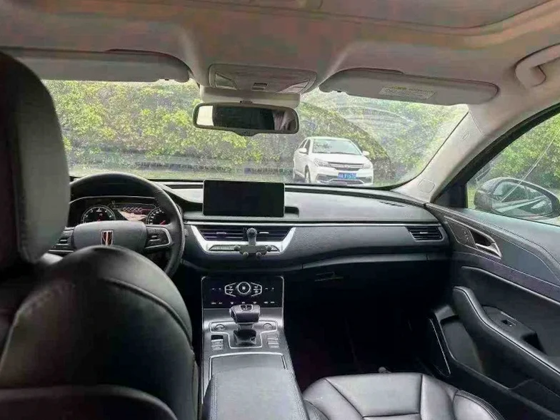 红旗H5 后面外观二