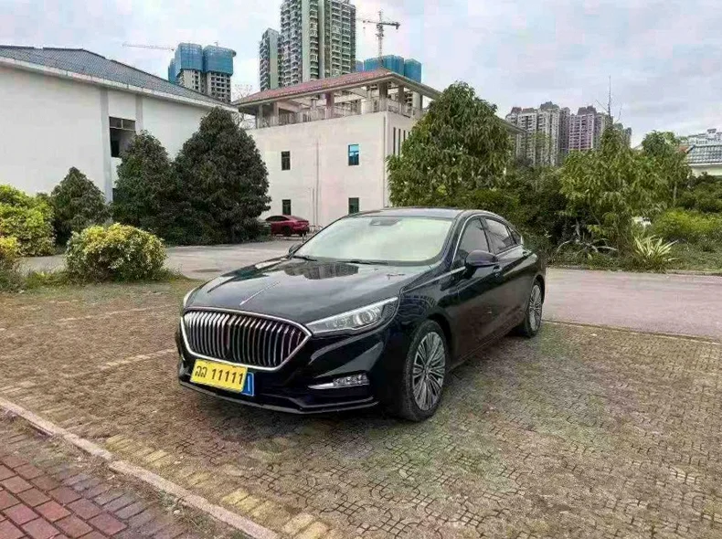 红旗H5 正面外观三