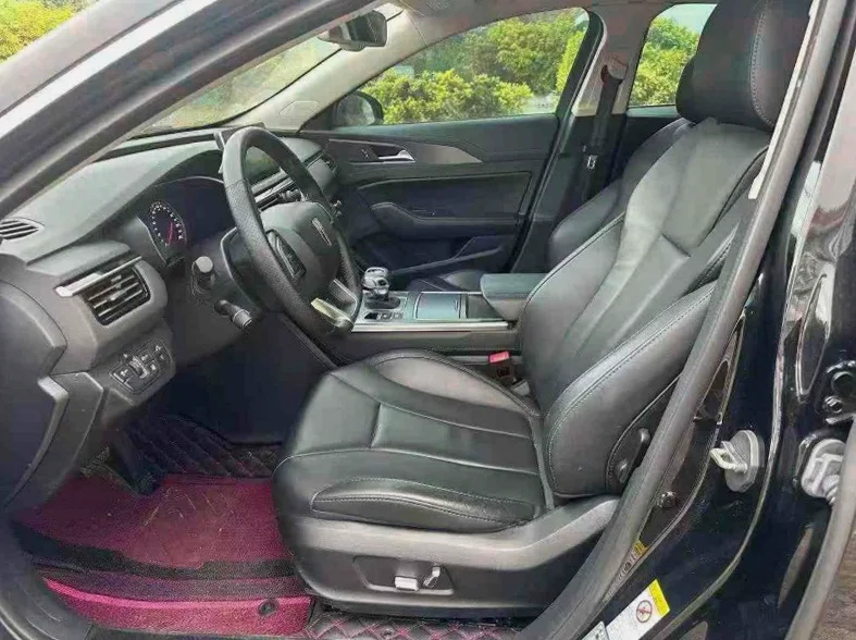 红旗H5 后面外观一