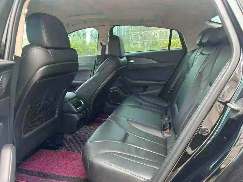 红旗H5 后面外观三