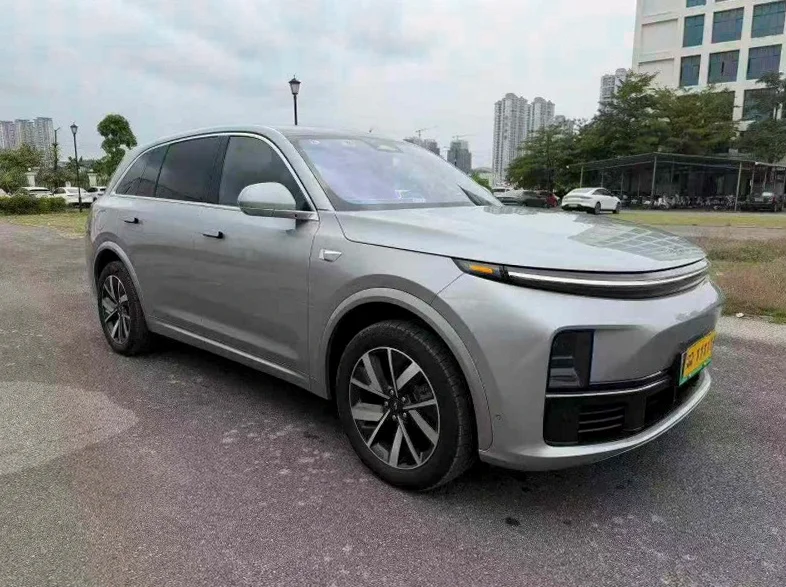 理想L7 正面外观二