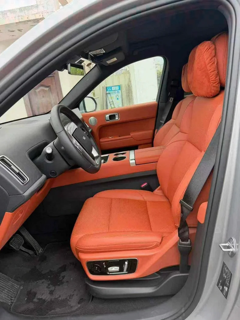 理想L7 后面外观一