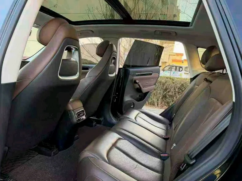 零跑汽车C11 驾驶室