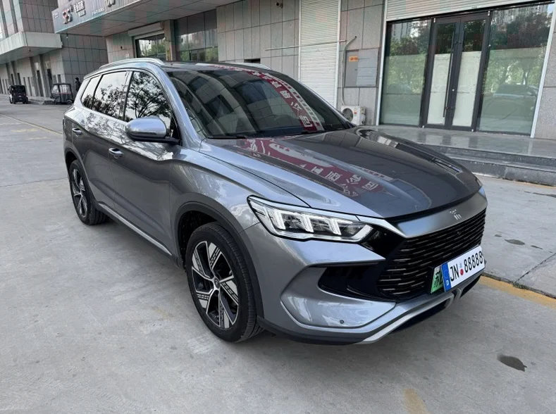 比亚迪宋 正面外观二