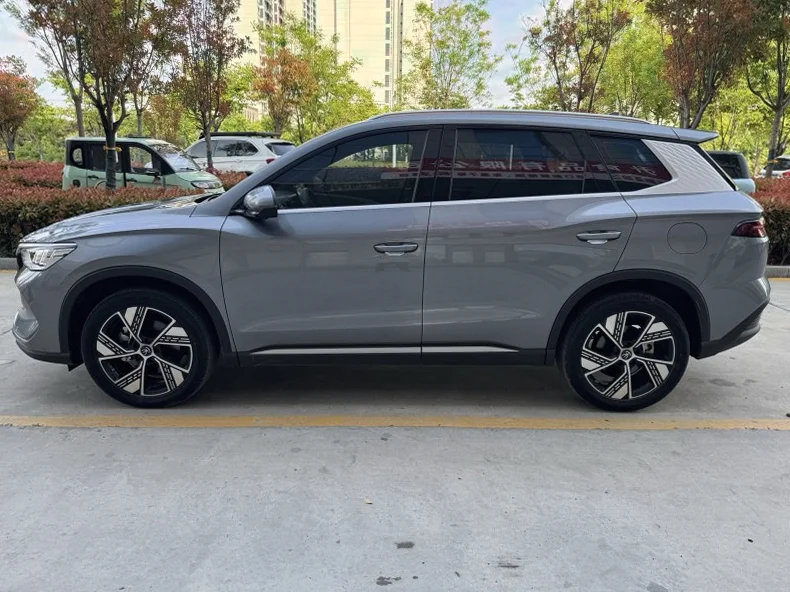 比亚迪宋 正面外观三