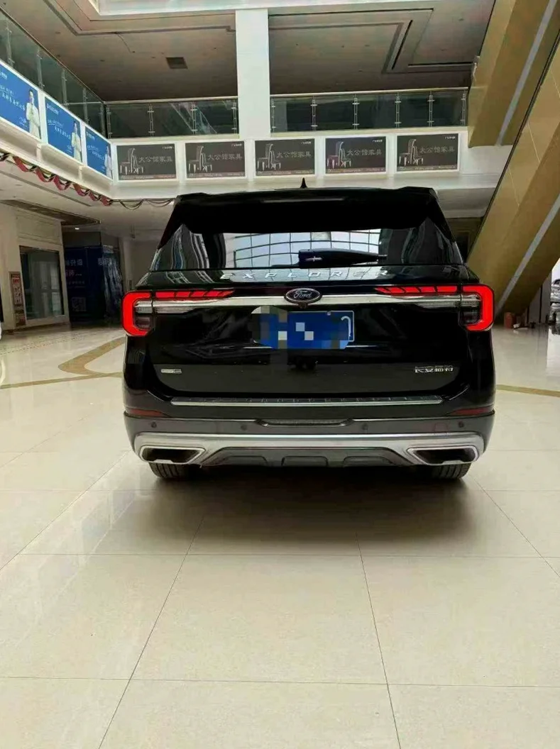 福特探险者 内饰前排