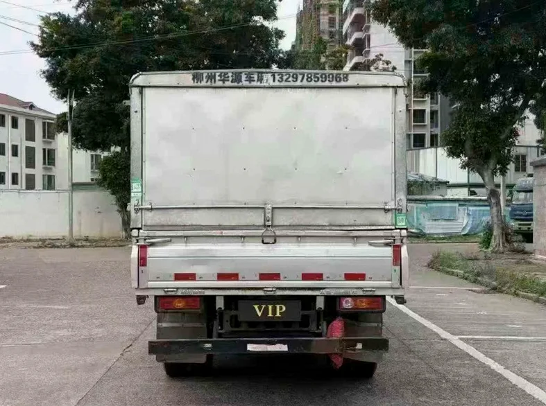 福田领航 内饰后排