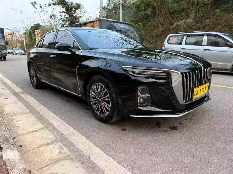 红旗H5 正面外观二