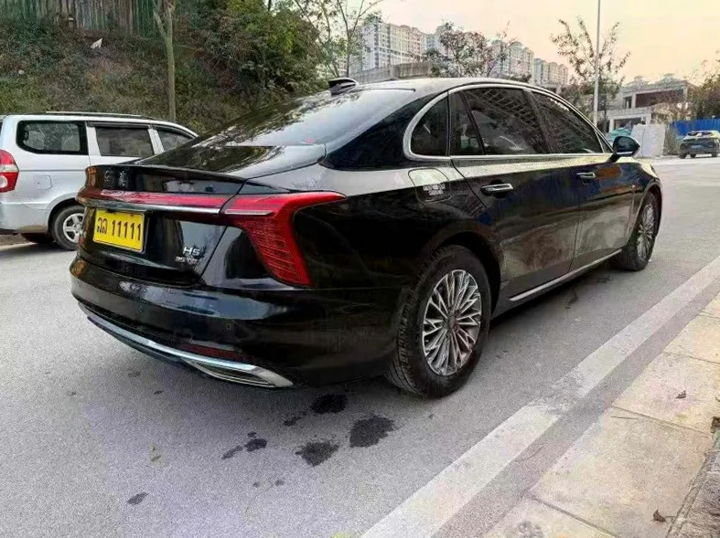 红旗H5 内饰前排