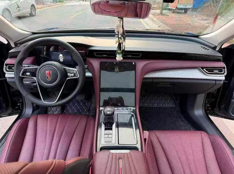 红旗H5 后面外观二