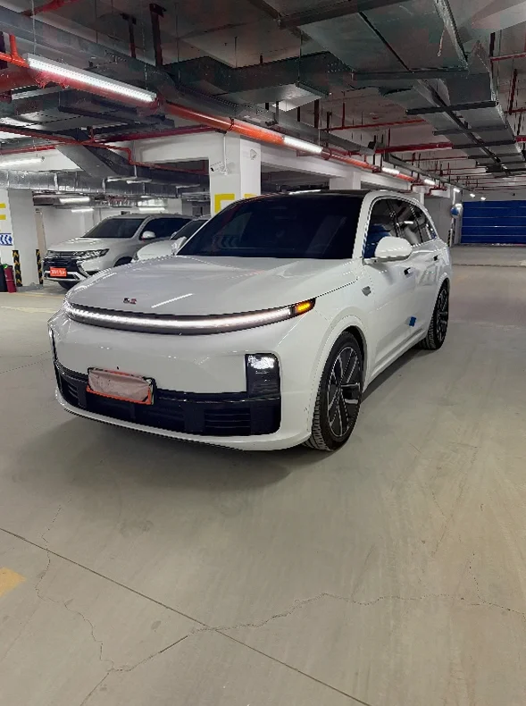 理想L7 正面外观三