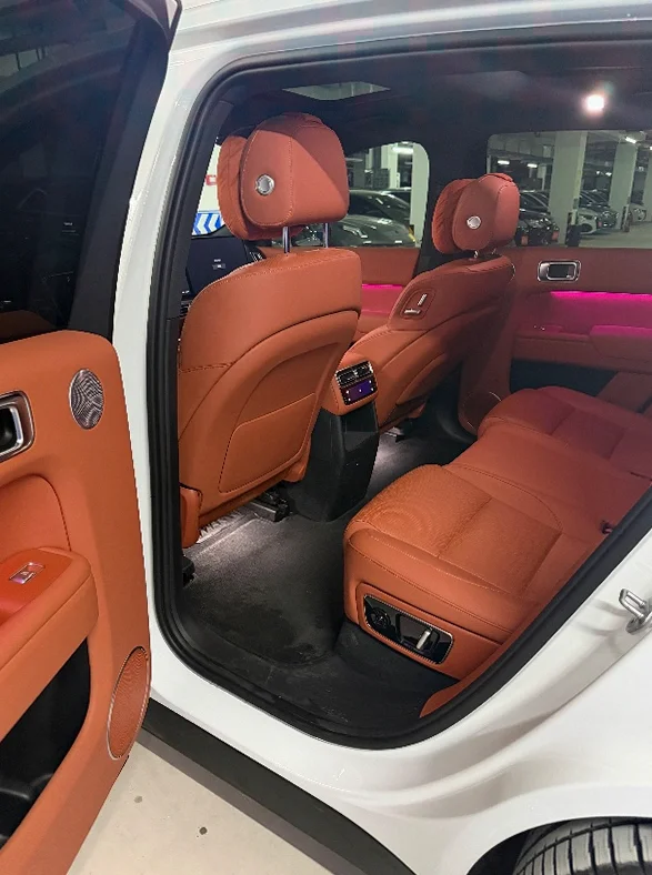 理想L7 后面外观二