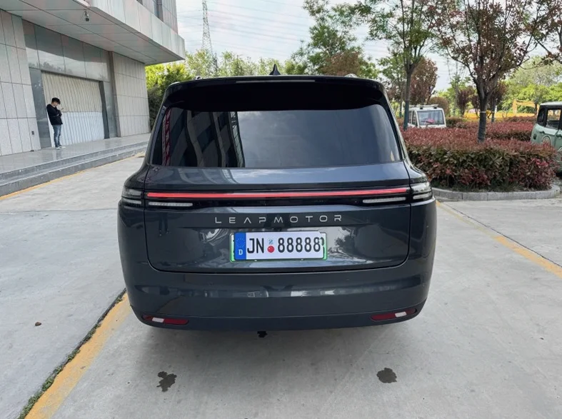 零跑汽车C16 后面外观三