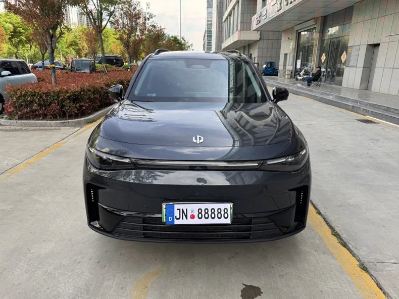 24年零跑C16 1.5L六座混动增程版