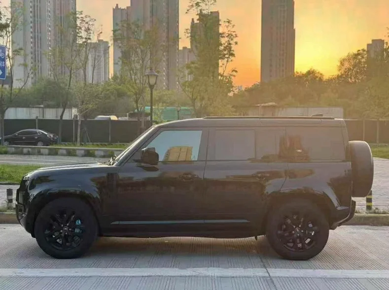 路虎卫士 内饰后排