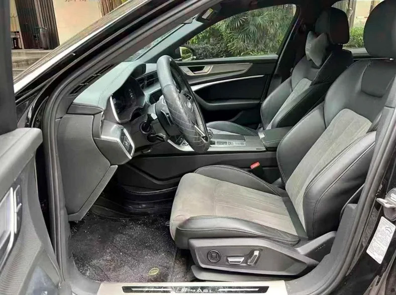 奥迪A6L 后面外观一