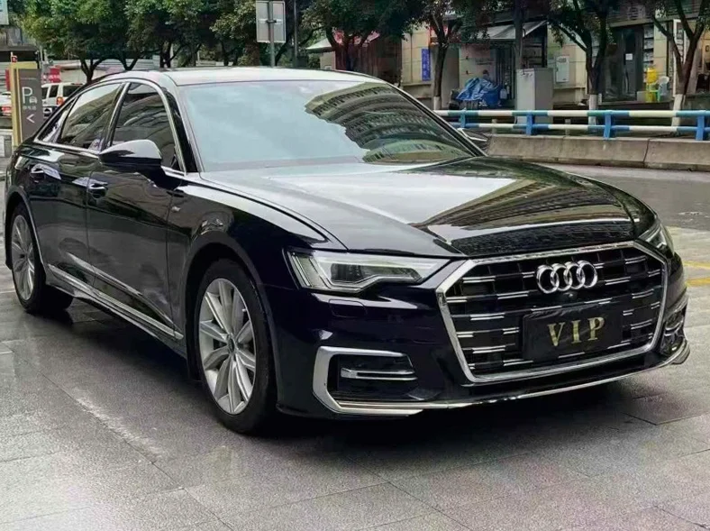 奥迪A6L 正面外观三