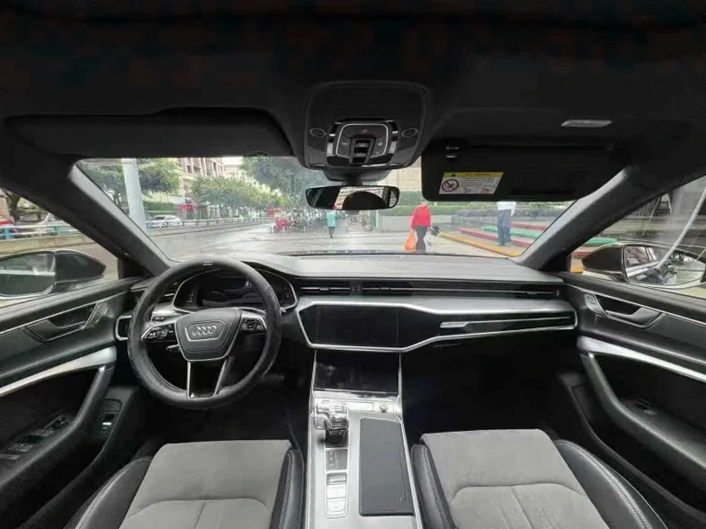 奥迪A6L 后面外观二