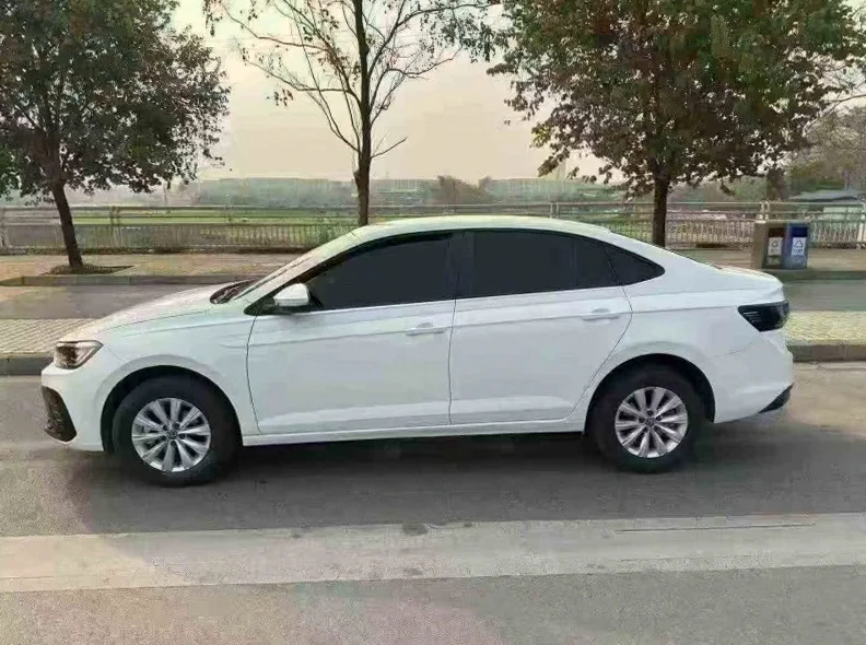 大众朗逸 内饰后排