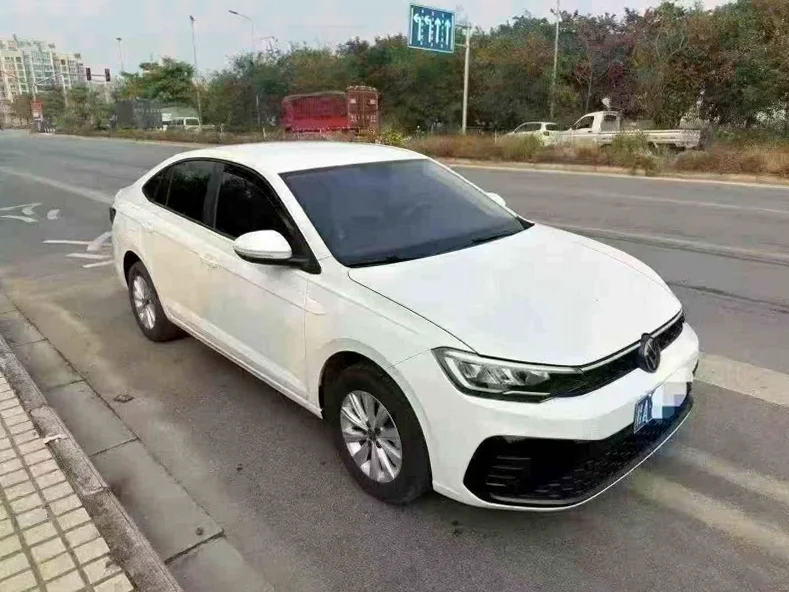 大众朗逸 正面外观二