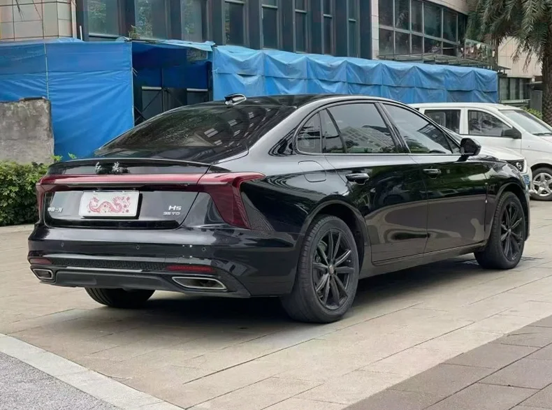 红旗H5 内饰后排