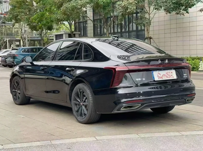 红旗H5 内饰前排