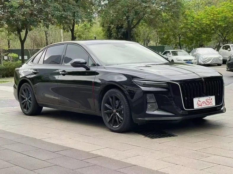 红旗H5 正面外观二