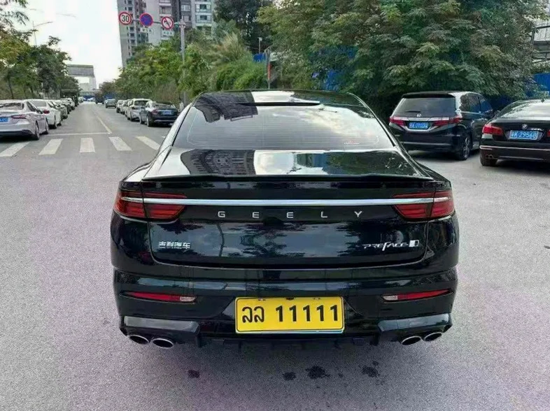 吉利星瑞 驾驶室
