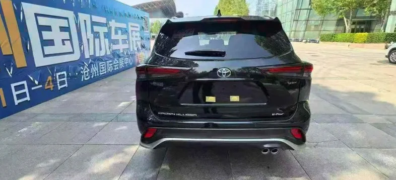 丰田锐放 后面外观三