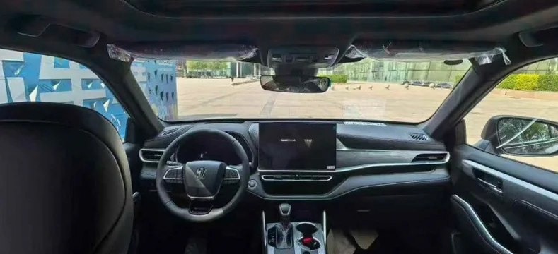 丰田锐放 内饰前排