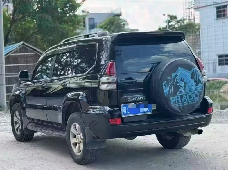 丰田普拉多 内饰前排