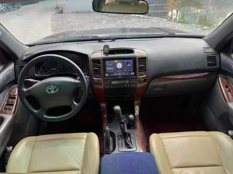 丰田普拉多 后面外观二